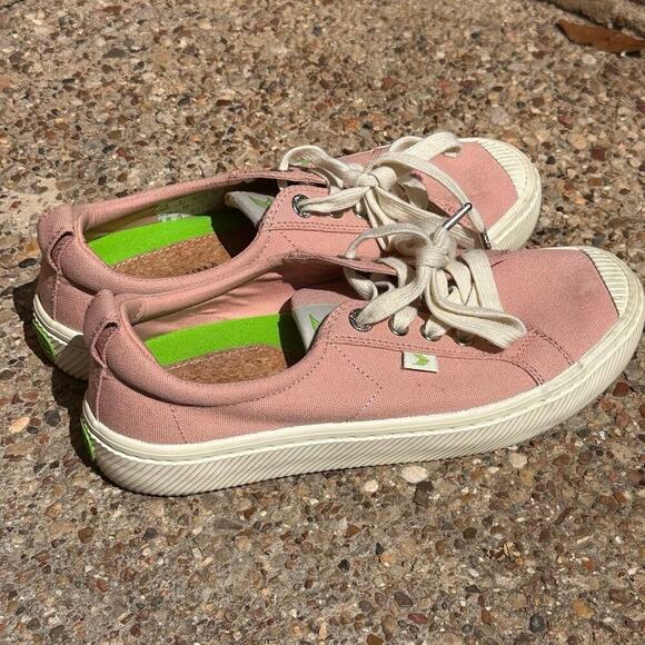Cariuma Pink Canvas Sneakers | Women’s 7.5 | Eco-Friendly Shoes - Picture 4 of 6